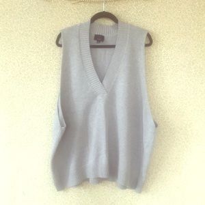 Long deep V sweater vest!
